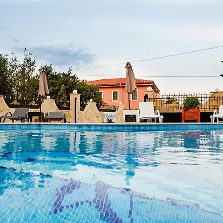 Diwani Luxury Villas Апартаменты *