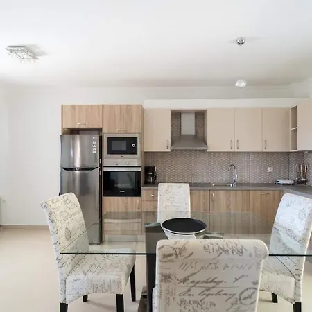 Diwani Luxury Villas *