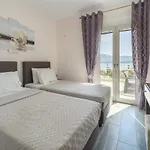 Lägenhet Diwani Luxury Villas