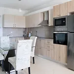 Diwani Luxury 아파트 *