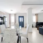 Diwani Luxury