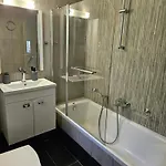 Diwani Luxury 아파트