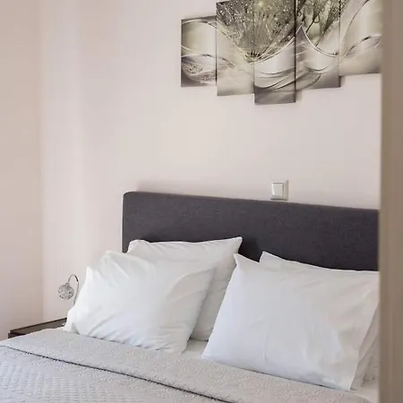 Diwani Luxury Apartamento Lixouri