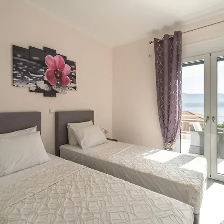 Apartment Diwani Luxury Villas Lixouri