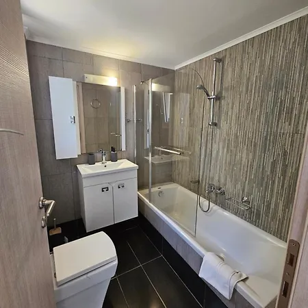 Diwani Luxury Villas Lägenhet Lixouri