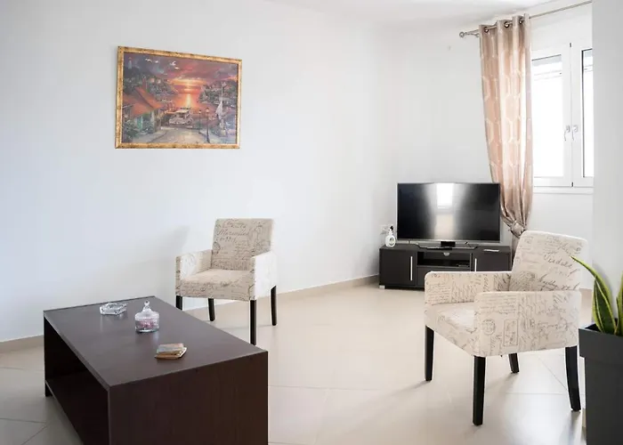 Diwani Luxury Apartment